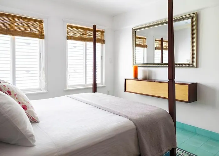 Barbados 2br Penthouse - Timeless Charm Of Colonial Caribbean Style *
