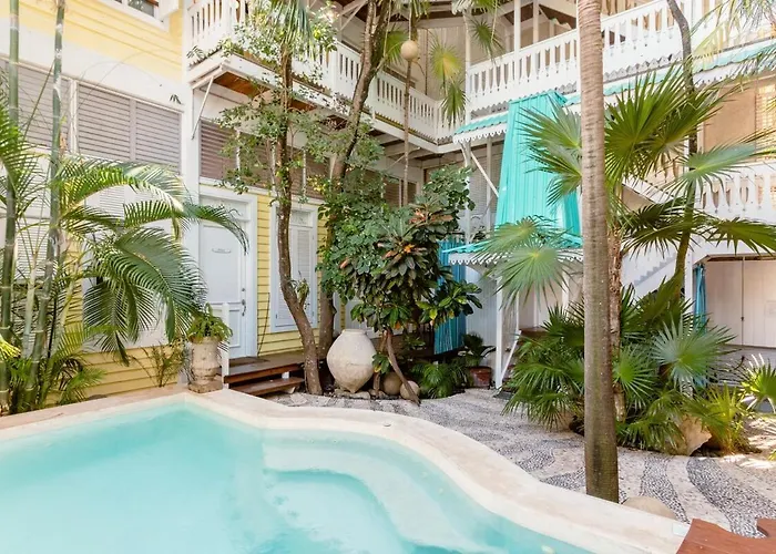 Barbados 2br Penthouse - Timeless Charm Of Colonial Caribbean Style Playa del Carmen