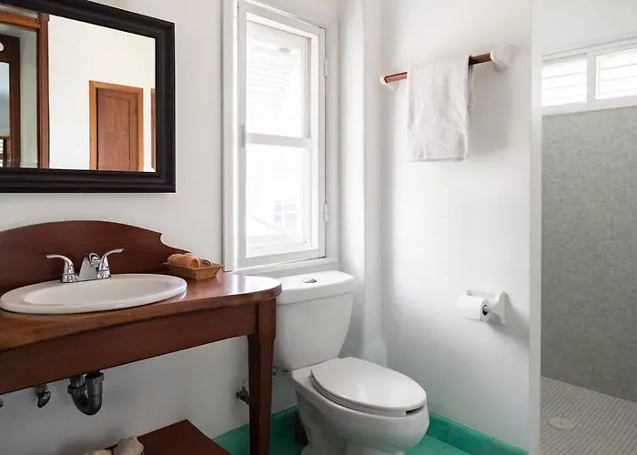 Barbados 2br Penthouse - Timeless Charm Of Colonial Caribbean Style Apartment Playa del Carmen